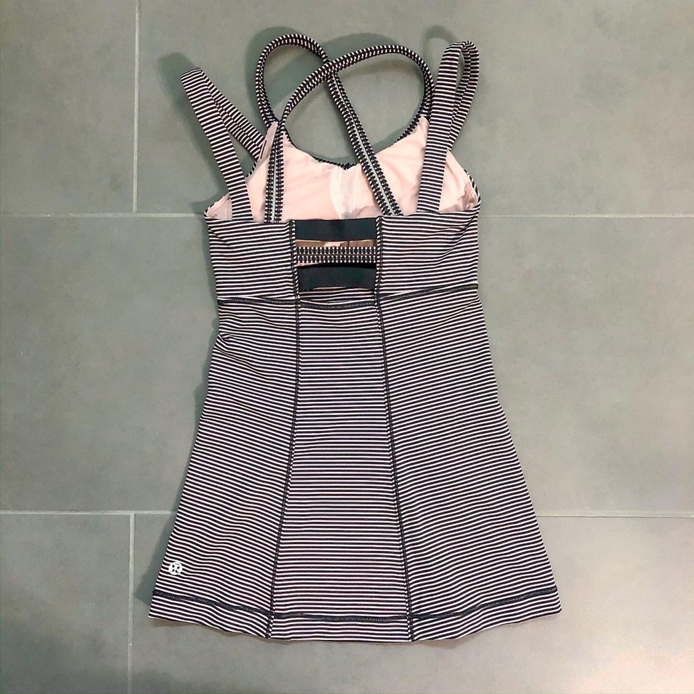 *Lululemon Happy Strappy Tank Mini Pop Stripe Sz 2
